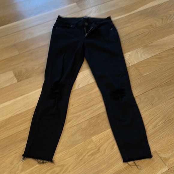 PAIGE Denim - PAIGE Black Skinny Jeans with Frayed Hem